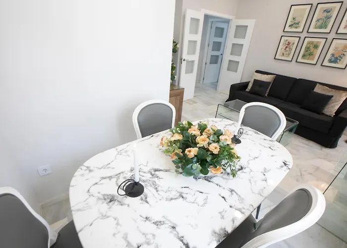 Alfonso Xiii Parking Apartman *