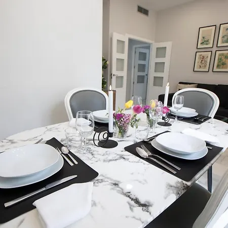 公寓 Alfonso Xiii Parking 科爾多瓦