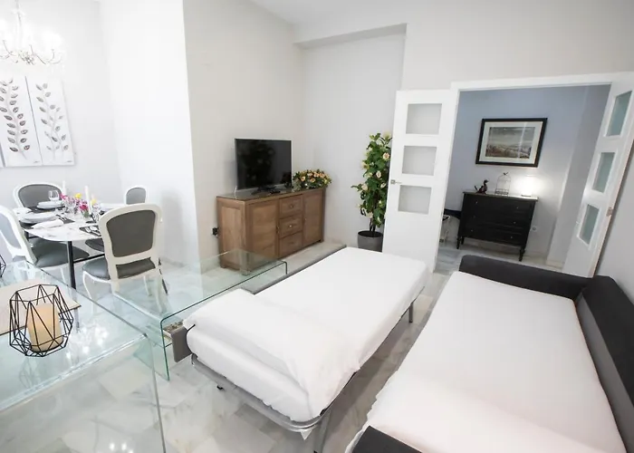 Alfonso Xiii Parking Apartment *