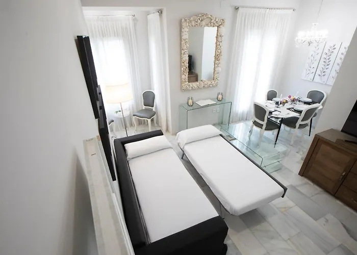 Alfonso Xiii Parking Apartment *