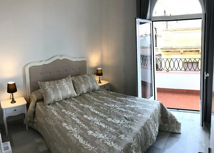 Alfonso Xiii Parking Apartment